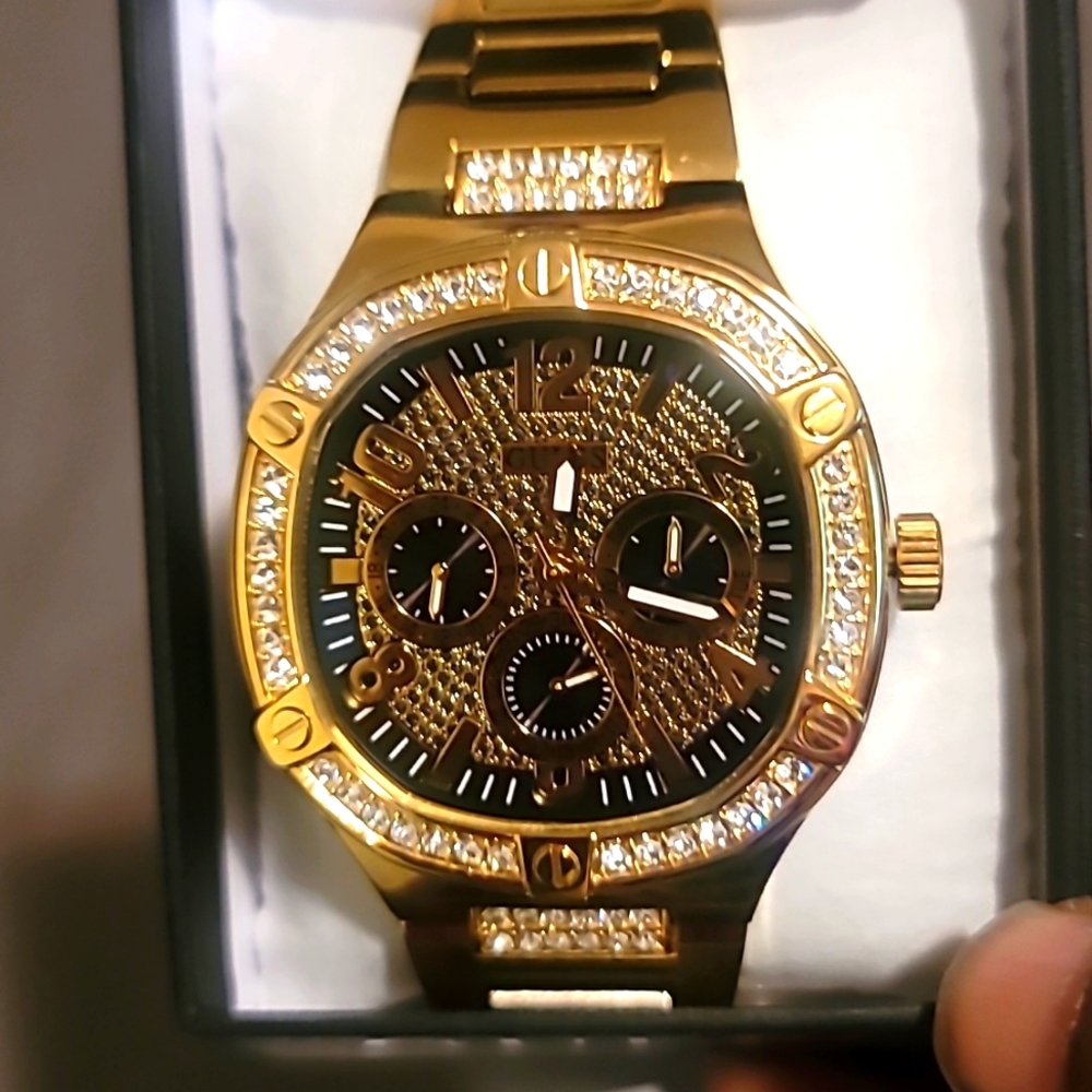 Guess goldlink diamond watch ⌚️